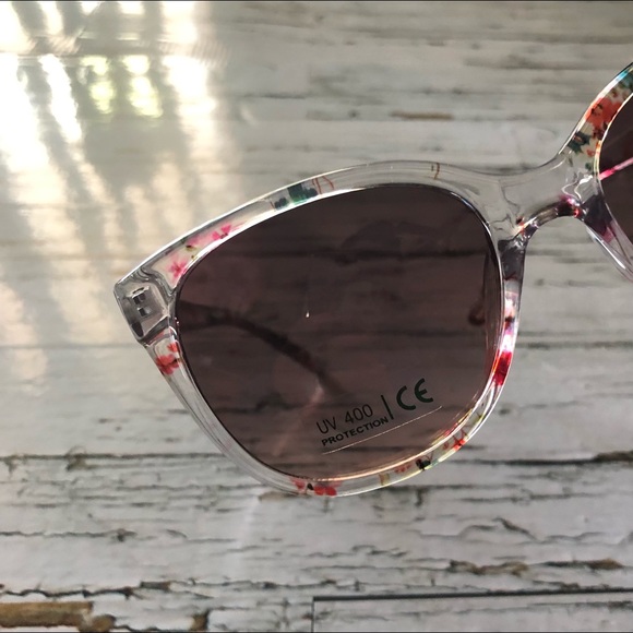 Ladies Sunglasses - Picture 4 of 5